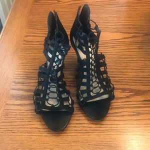 Vince Camino New size 12 black heels